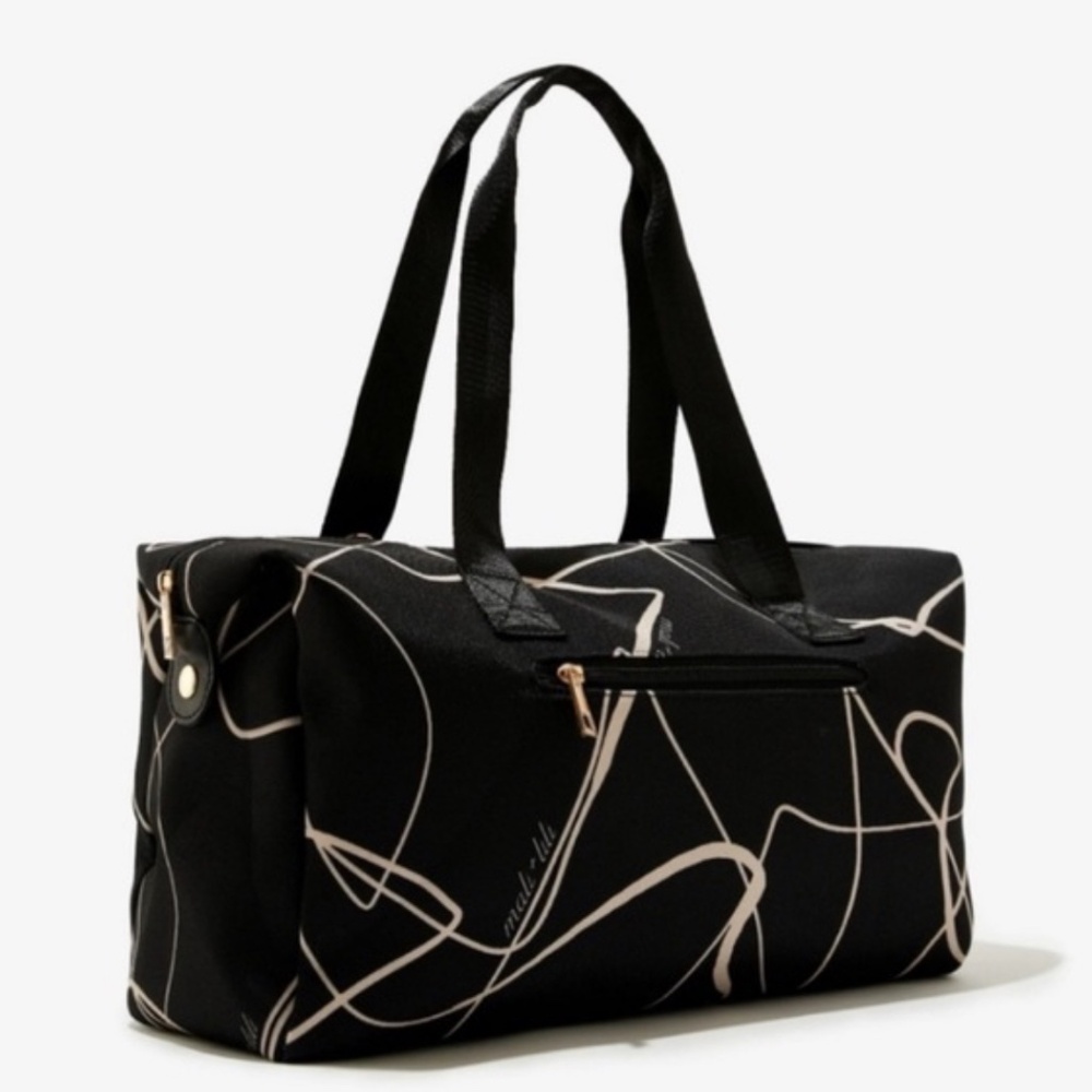 NWT Mali and Lili Abstract Weekender Bag